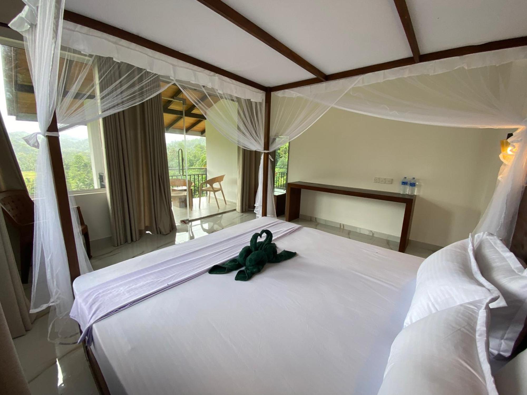 Rainforest Mount Lodge 代尼耶耶 外观 照片