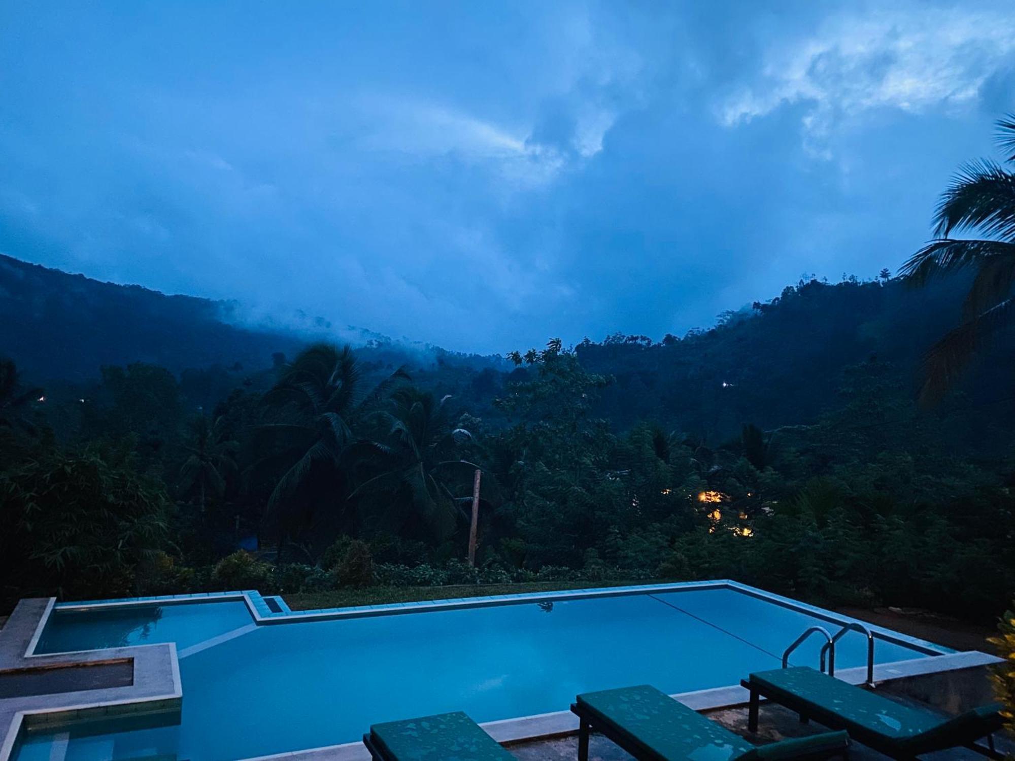 Rainforest Mount Lodge 代尼耶耶 外观 照片