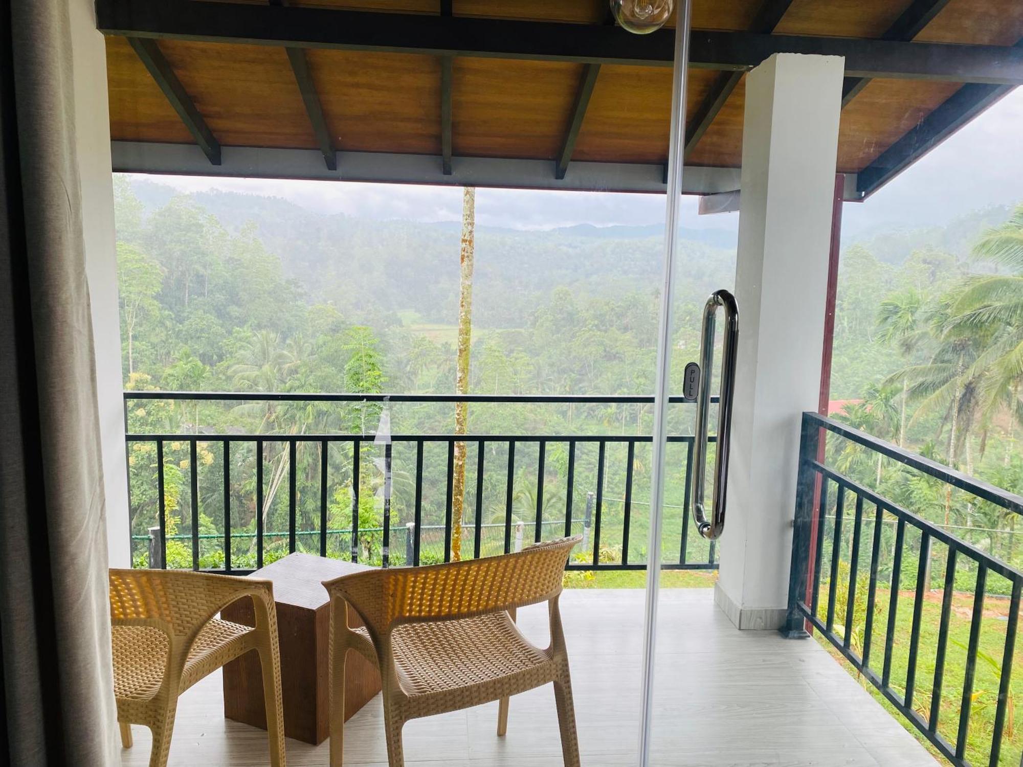 Rainforest Mount Lodge 代尼耶耶 外观 照片
